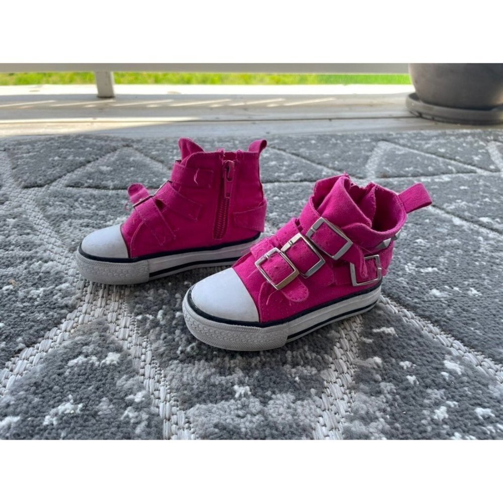 Girls Shoes - Picture 4 of 7